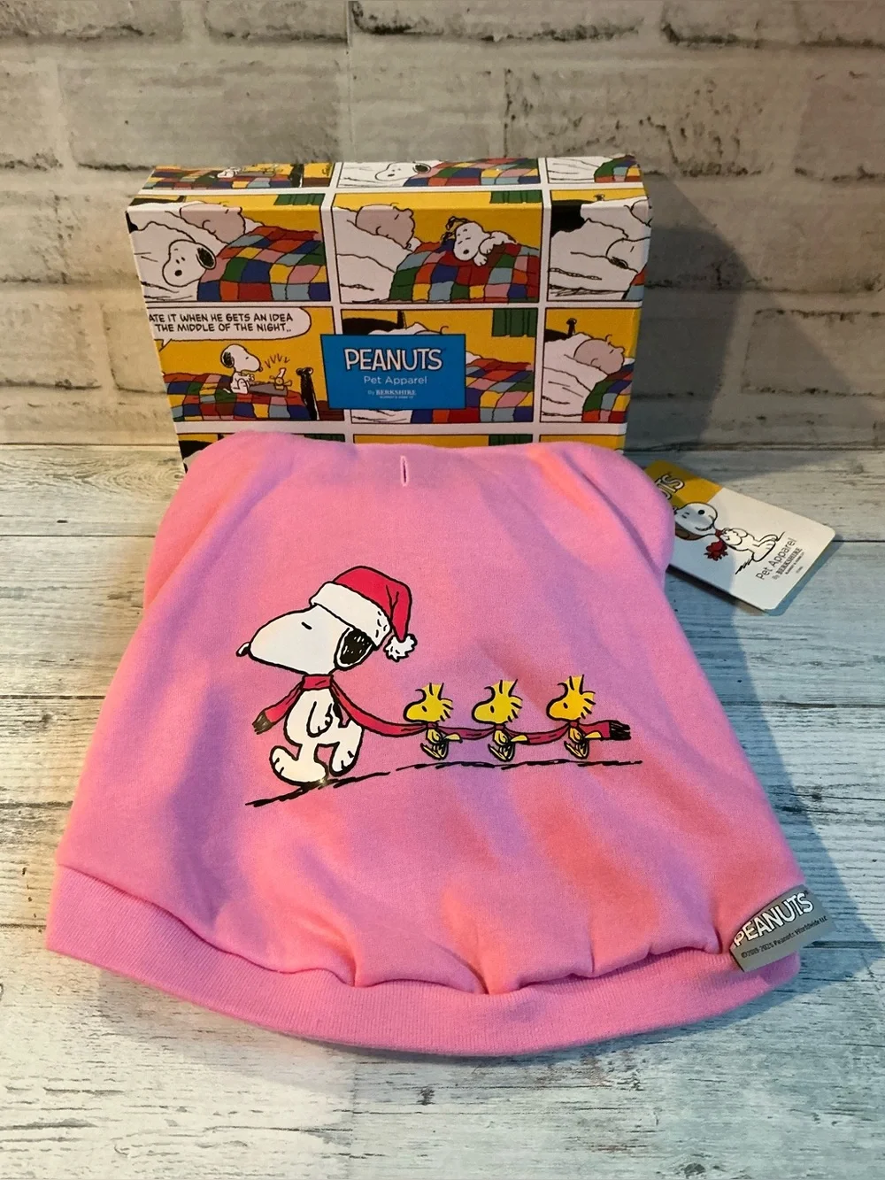 Berkshire Peanuts Size Small Snoopy & Woodstock Pink Dog Sweatshirt